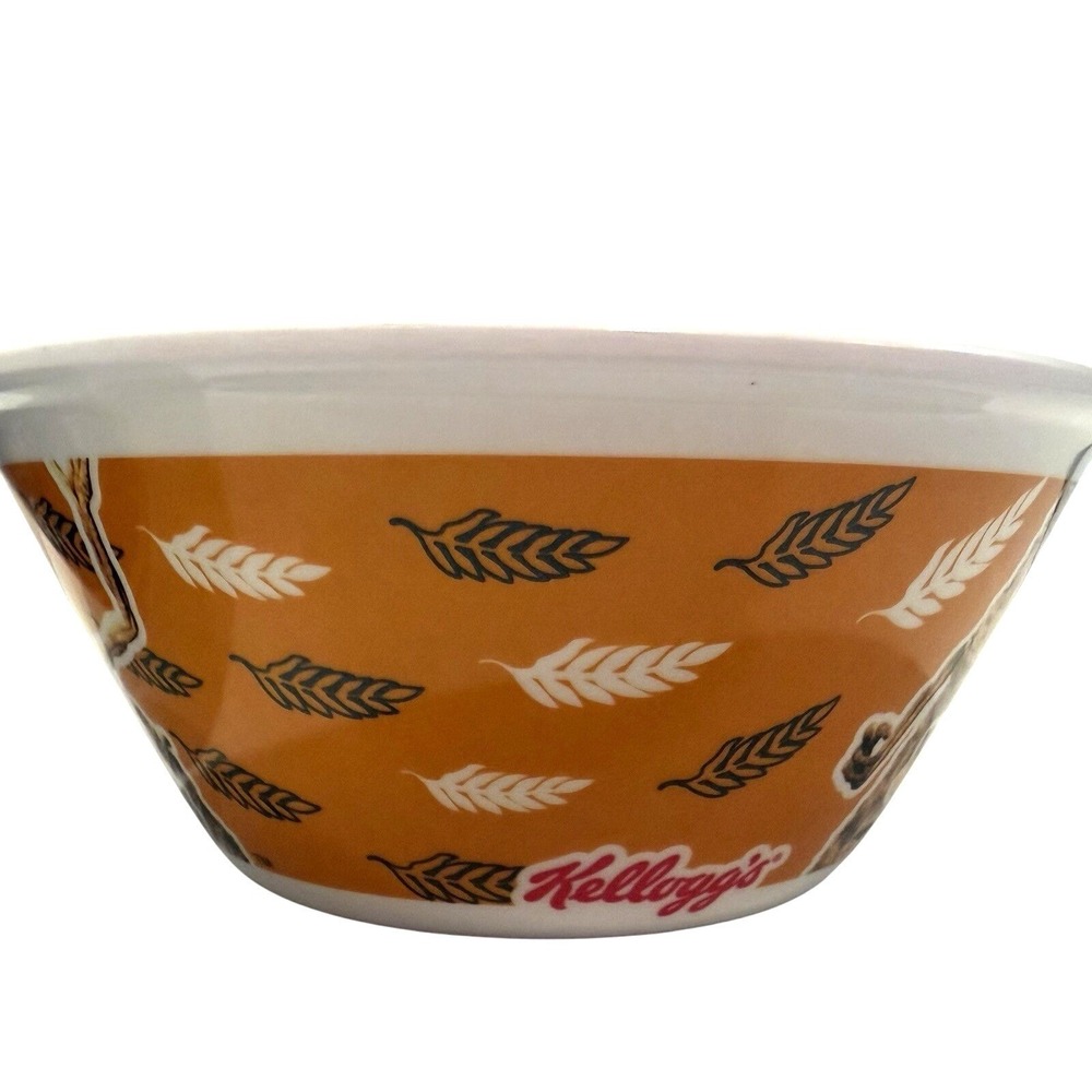 Lot Of 2 Kellogg's Cereal Bowls‎ Glow in Dark Mini Wheats Tony Tiger 2015 - Picture 3 of 8